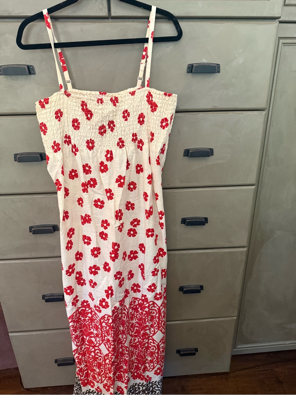 Roxy long Dress with adjustable straps and Red Floral Print with elastic top